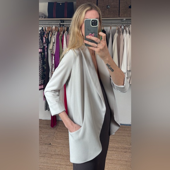 Wilfred Aritzia Crete Light Grey Gray Taupe Crepe Chevalier North Blazer Jacket - Picture 4 of 14